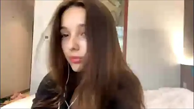 ZaidaKellner online show from 29, 10, 2025