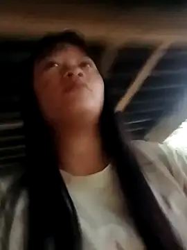 Snapshot of TrangNemo chatting on 8, 10, 2025 TrangNemo online show from 8, 10, 2025