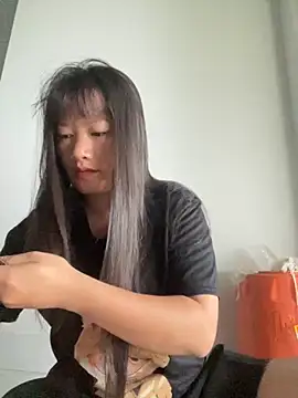 Snapshot of TrangNemo chatting on 24, 10, 2025 TrangNemo online show from 24, 10, 2025