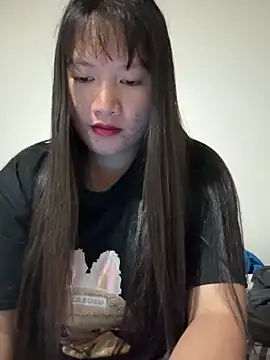 Snapshot of TrangNemo chatting on 25, 10, 2025 TrangNemo online show from 25, 10, 2025