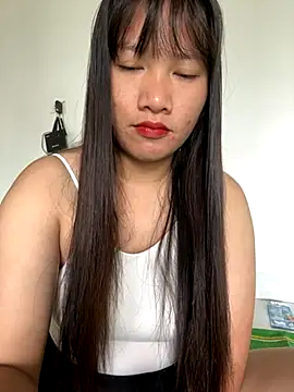 Snapshot of TrangNemo chatting on 7, 11, 2025 TrangNemo online show from 7, 11, 2025