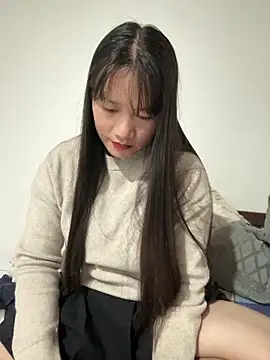 Snapshot of TrangNemo chatting on 12, 11, 2025 TrangNemo online show from 12, 11, 2025