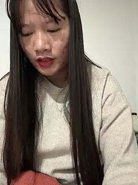 Snapshot of TrangNemo chatting on 13, 11, 2025 TrangNemo online show from 13, 11, 2025