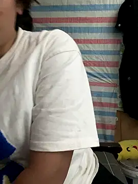 Snapshot of TrangNemo chatting on 15, 11, 2025 TrangNemo online show from 15, 11, 2025