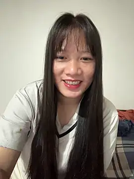 Snapshot of TrangNemo chatting on 17, 11, 2025 TrangNemo online show from 17, 11, 2025