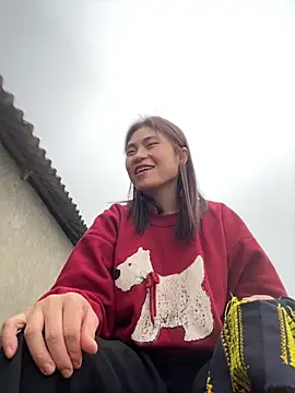 Mylinh- online show from 10, 11, 2025