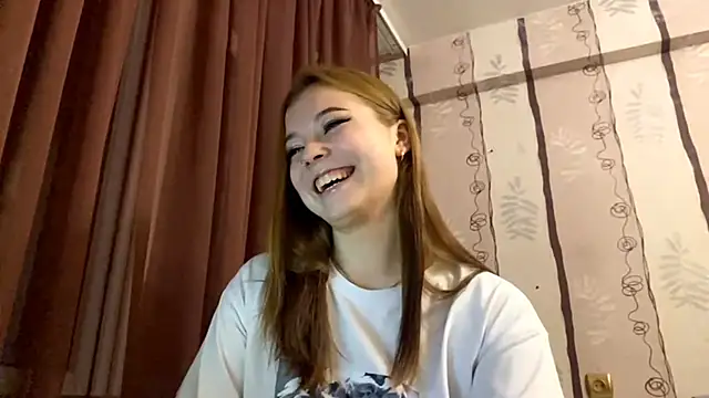Snapshot of CathieColebrook chatting on 17, 10, 2025 CathieColebrook online show from 17, 10, 2025