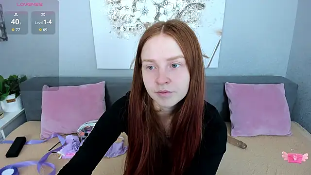 Evarey  online show from 2, 12, 2025