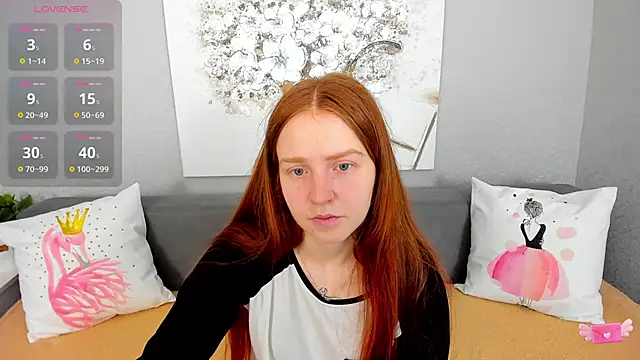 Evarey  online show from 3, 12, 2025