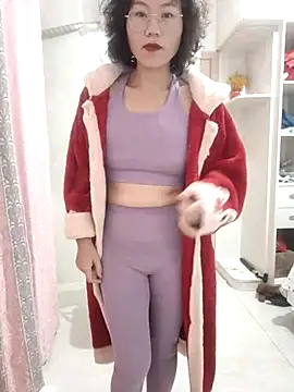 nini10052025 online show from 18, 11, 2025