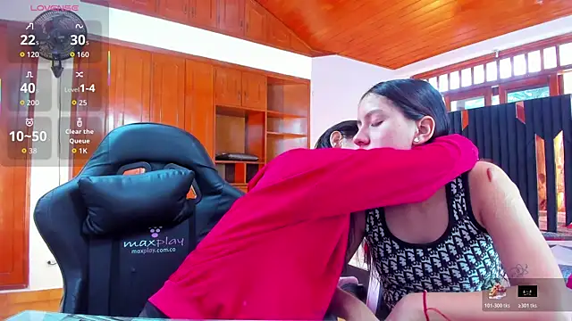 Sofy and Mia online show from 6, 1, 2026