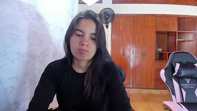 Sofy and Mia online show from 31, 1, 2026