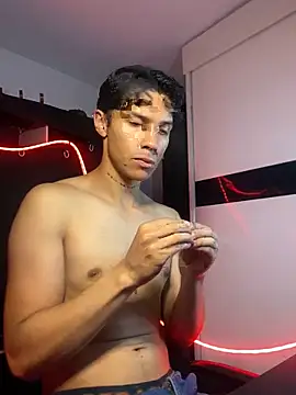 Snapshot of ErosDominant chatting on 21, 10, 2025 ErosDominant online show from 21, 10, 2025