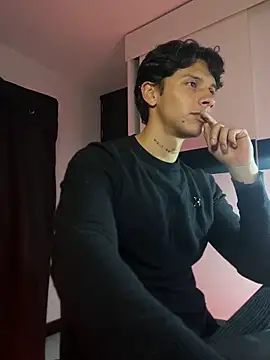 Snapshot of ErosDominant chatting on 29, 10, 2025 ErosDominant online show from 29, 10, 2025