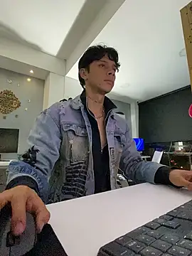 Snapshot of ErosDominant chatting on 30, 10, 2025 ErosDominant online show from 30, 10, 2025