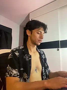 Snapshot of ErosDominant chatting on 3, 11, 2025 ErosDominant online show from 3, 11, 2025