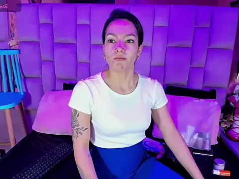 Gisell Squirt  online show from 15, 12, 2025