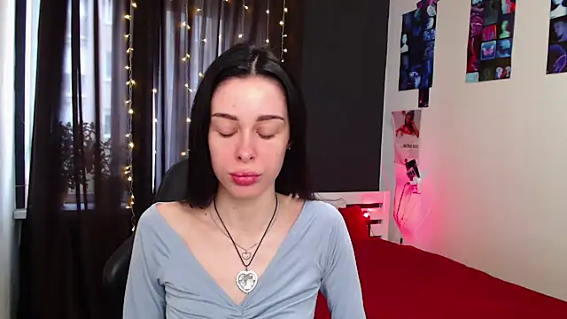 ariel is on vacation online show from 17, 10, 2025