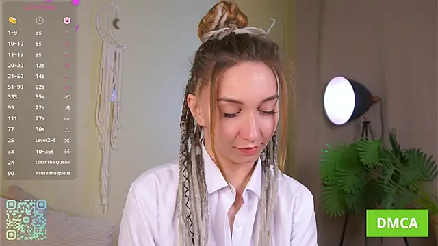 JohnetteConstine online show from 16, 10, 2025