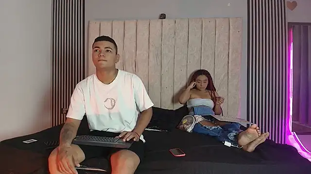 Snapshot of dante_and_kiara chatting on 6, 11, 2025 dante and kiara online show from 6, 11, 2025