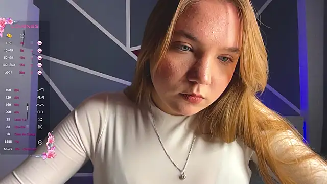 Snapshot of RebeccaEglitis chatting on 4, 12, 2025 RebeccaEglitis online show from 4, 12, 2025