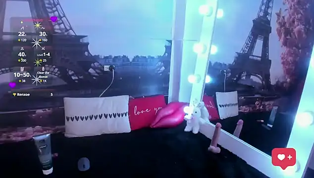 Snapshot of little_ellie_1 chatting on 15, 11, 2025 little ellie 1 online show from 15, 11, 2025