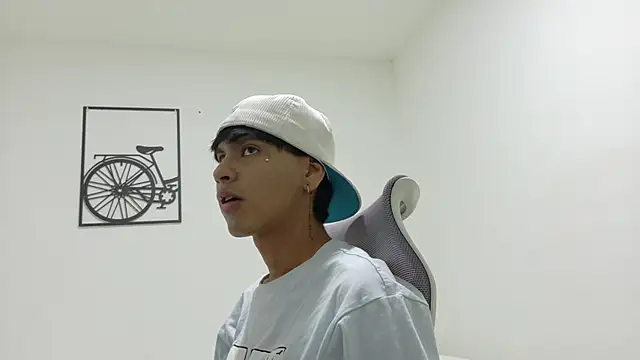 SEBAS LOVER  online show from 15, 10, 2025