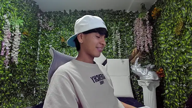 SEBAS LOVER  online show from 17, 10, 2025