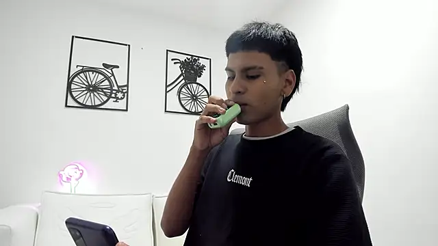 SEBAS LOVER  online show from 22, 10, 2025