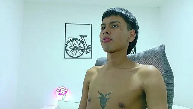 SEBAS LOVER  online show from 29, 10, 2025