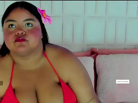 Snapshot of LunaaBlaze chatting on 9, 11, 2025 LunaaBlaze online show from 9, 11, 2025