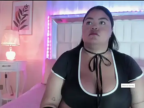 Snapshot of LunaaBlaze chatting on 14, 11, 2025 LunaaBlaze online show from 14, 11, 2025