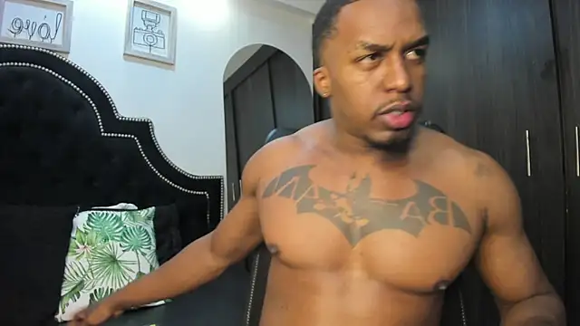 Snapshot of DenzelRios chatting on 1, 11, 2025 DenzelRios online show from 1, 11, 2025