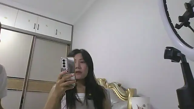 Snapshot of Fbbyyyyyy chatting on 17, 10, 2025 Fbbyyyyyy online show from 17, 10, 2025