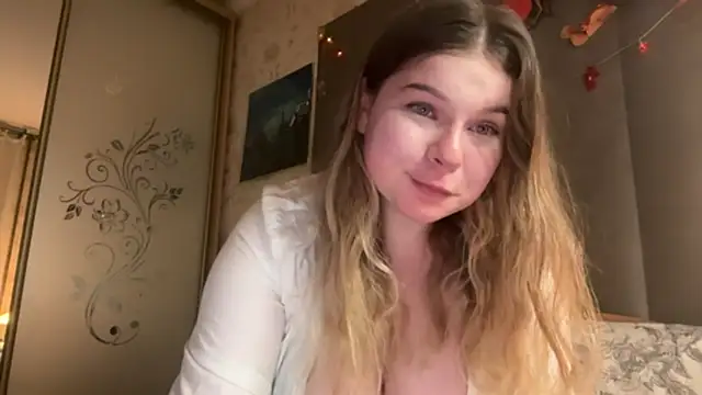 Snapshot of Crave_Elise chatting on 11, 11, 2025 Crave Elise online show from 11, 11, 2025