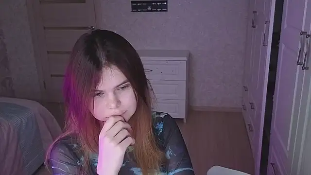 Snapshot of EricaThompson chatting on 30, 10, 2025 EricaThompson online show from 30, 10, 2025