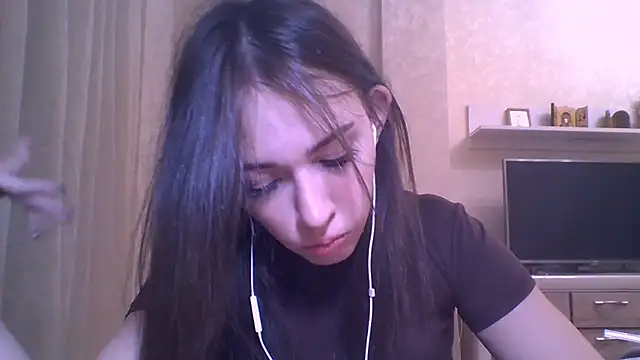 CeyaLier online show from 5, 11, 2025