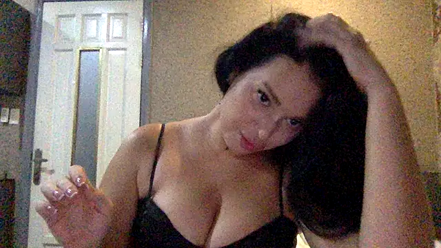 Fayronna online show from 8, 3, 2026