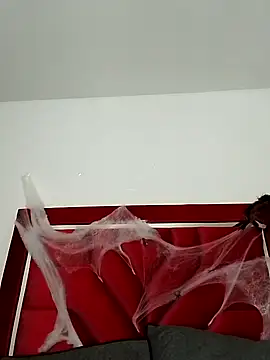 NaomiGrace  online show from 18, 10, 2025