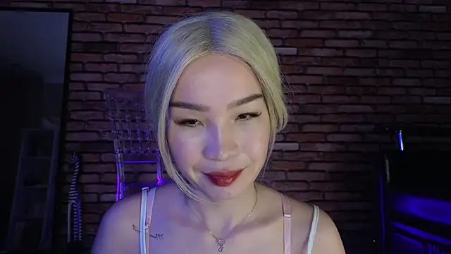 Snapshot of saya_li1 chatting on 10, 11, 2025 saya li1 online show from 10, 11, 2025