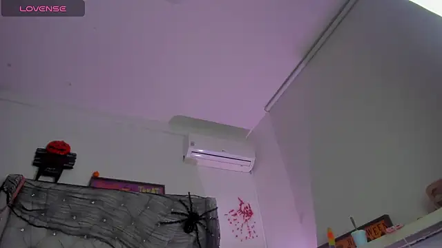 ChocoBunny1 online show from 27, 10, 2025