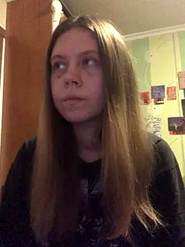 Snapshot of LunaVirelle chatting on 13, 10, 2025 LunaVirelle online show from 13, 10, 2025