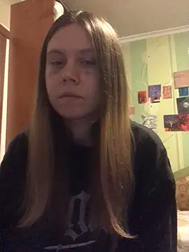 Snapshot of LunaVirelle chatting on 31, 10, 2025 LunaVirelle online show from 31, 10, 2025