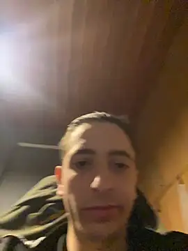 Snapshot of Asimako chatting on 13, 12, 2025 Asimako online show from 13, 12, 2025