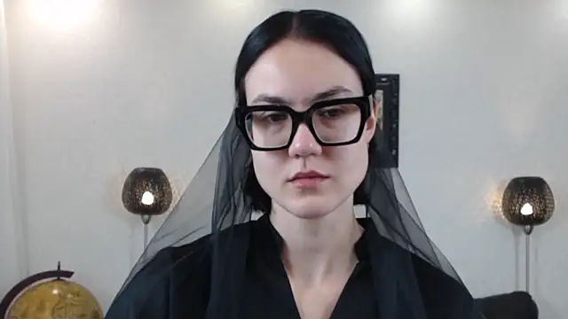 Marie Fitch online show from 31, 10, 2025