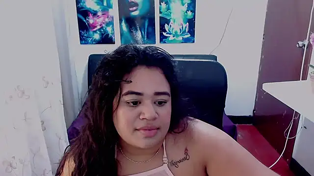 oliviia cute online show from 17, 1, 2026