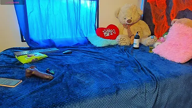 emilyfreire online show from 28, 10, 2025