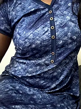 Snapshot of Tamilmallu-duskygirl03 chatting on 9, 11, 2025 Tamilmallu-duskygirl03 online show from 9, 11, 2025