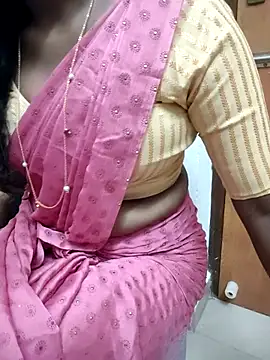 Snapshot of Tamilmallu-duskygirl03 chatting on 15, 12, 2025 Tamilmallu-duskygirl03 online show from 15, 12, 2025