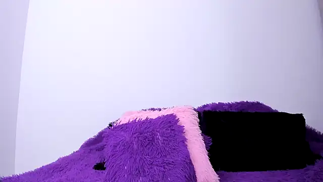 Snapshot of HeidyRousse chatting on 19, 10, 2025 HeidyRousse online show from 19, 10, 2025